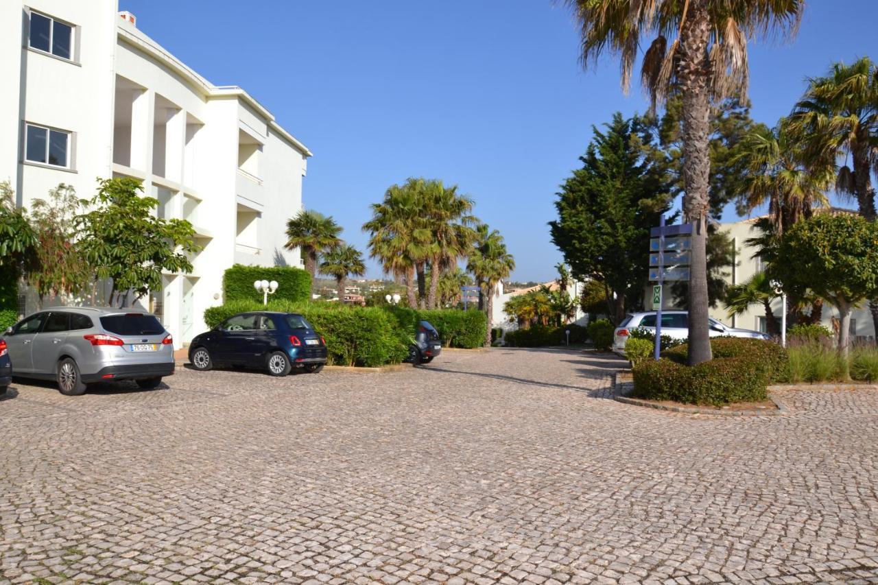 Bel Appartement Au Bord De La Mer De Porto De Mos Lagos Exterior photo